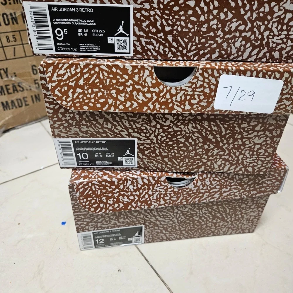 Sz Various JORDAN 3 RETRO 'PALOMINO'